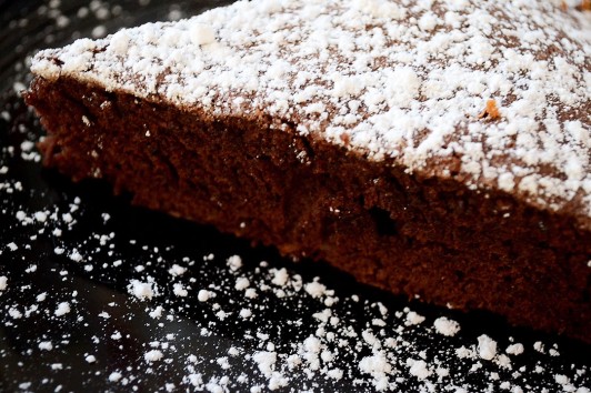 È primavera, prepariamo la torta caprese
