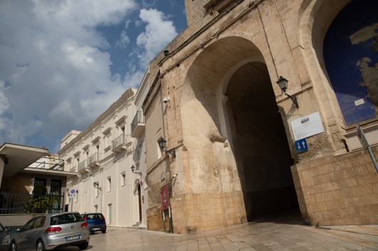 Affrettiamoci lentamente